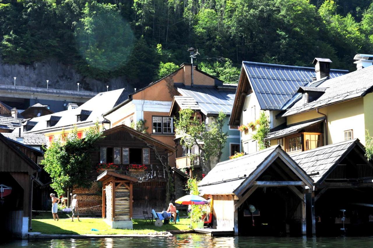Haus Am Hof - 15Th Century House At The Lake, Near The Marketplace, With A Balcony Hallstatt Exterior photo
